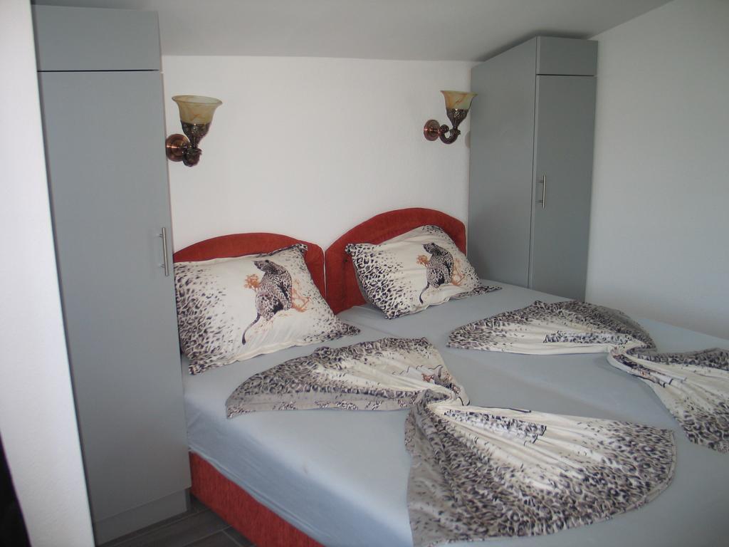 Guest House Dena Добра-Вода Номер фото